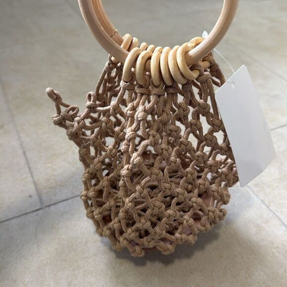 Handcrafted Tan Woven Bag with Wooden Handles Small Bag - Picture 2 of 4